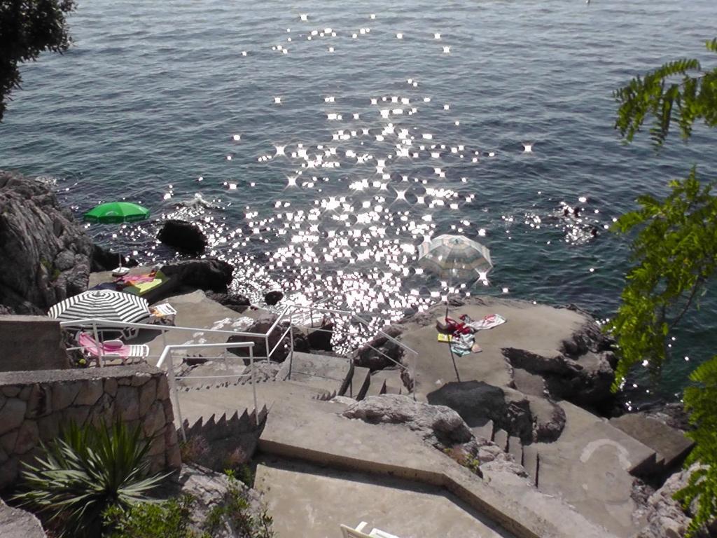 Apartments Bajo - Free Parking Dubrovnik Eksteriør bilde