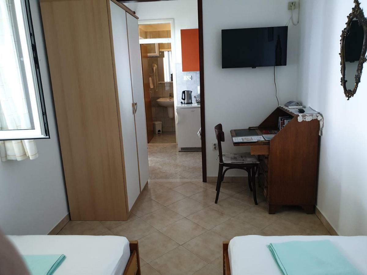 Apartments Bajo - Free Parking Dubrovnik Eksteriør bilde